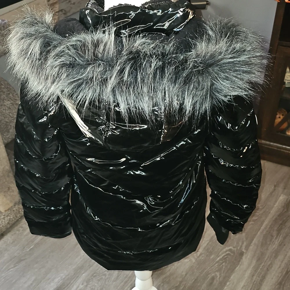 JUSTICE Girls Nwts winter jacket. Sz large 12/14. Black & fur hood!! BLACK!!